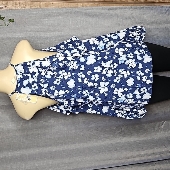 MICHEAL KORS COLD SHOULDER BLOUSE IN NAVY & WHITE SIZE PXL - Picture 2 of 8